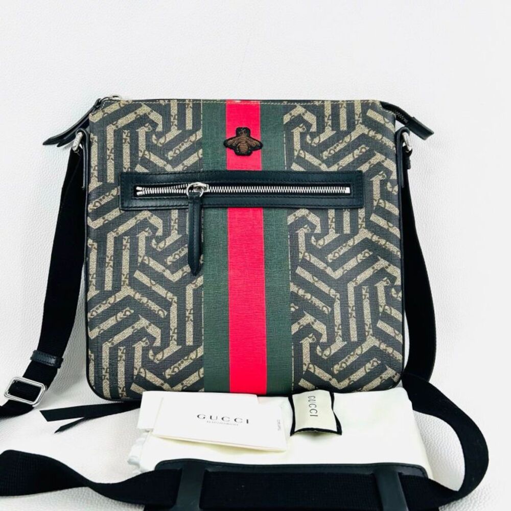 Gucci Women Pre-Loved Bag Very Good Condition